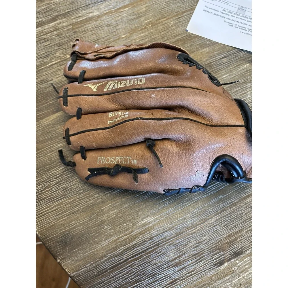 Mizuno Prospect PowerClose Youth Baseball Glove 11.5